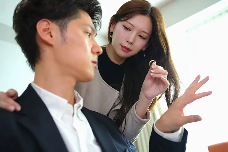 Bà xã đi đi chơi, ông xã ở nhà bị nhỏ em người vợ gạ xoạc không trượt phát nào